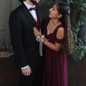 lulus burgundy off shoulder prom dress